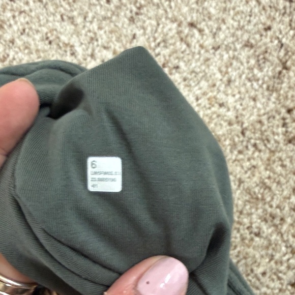 Lululemon Green Sweatpants - Picture 7 of 7